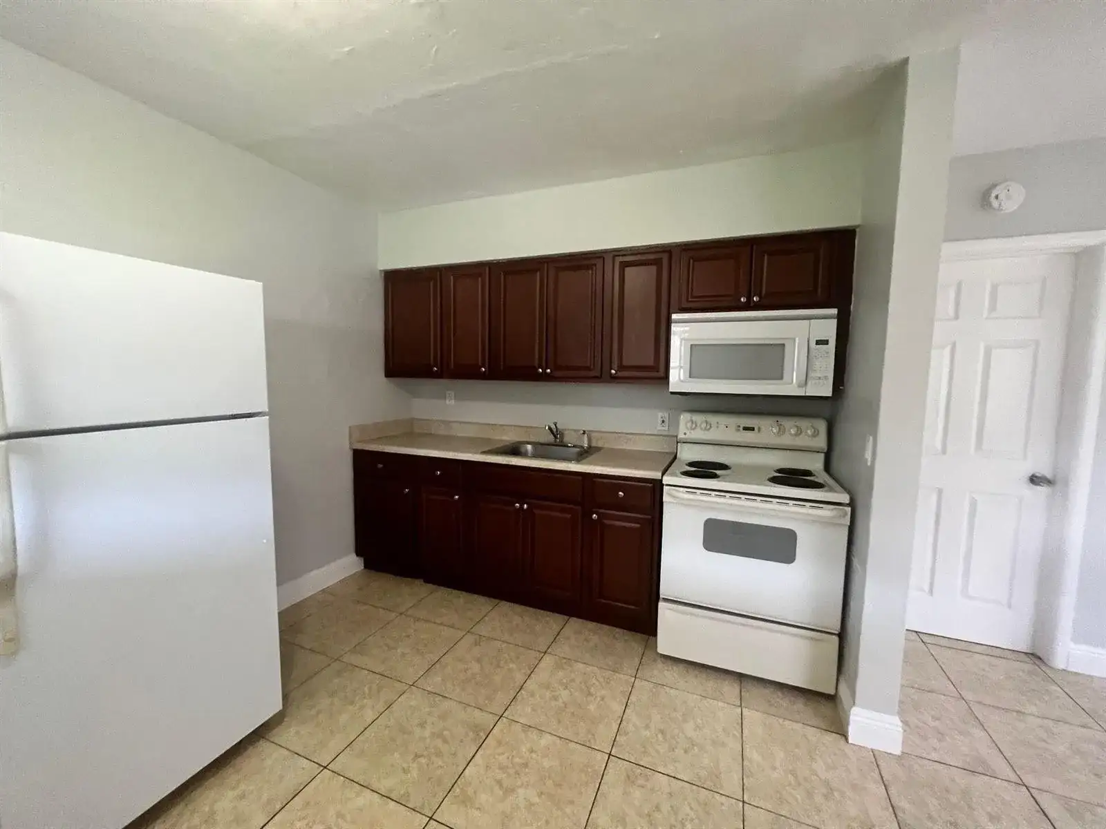 4820 Maine Street # 4, Lake Worth FL 33461 photo 4