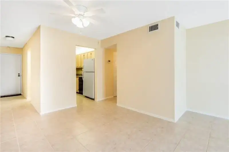 4324 NW 9TH Avenue # 1B, Deerfield Beach FL 33064 photo 3