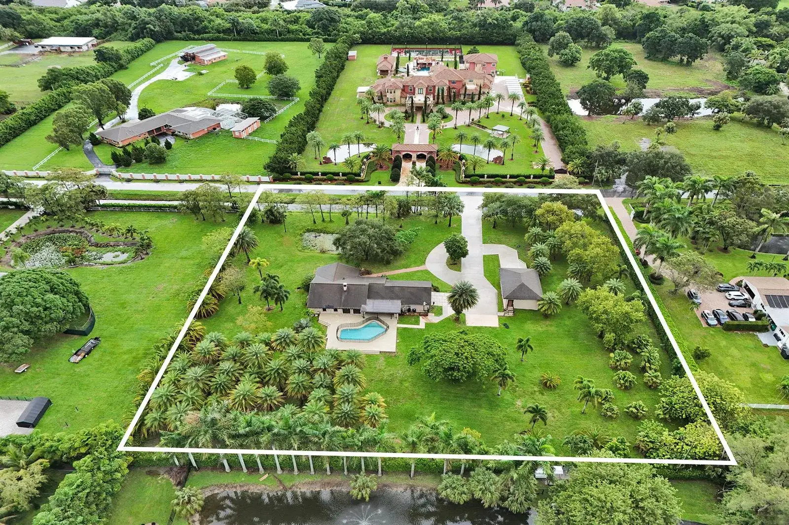 7555 NW 82ND Terrace, Parkland FL 33067 photo 2