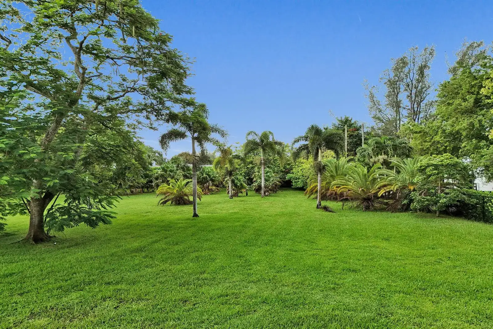 7555 NW 82ND Terrace, Parkland FL 33067 photo 4