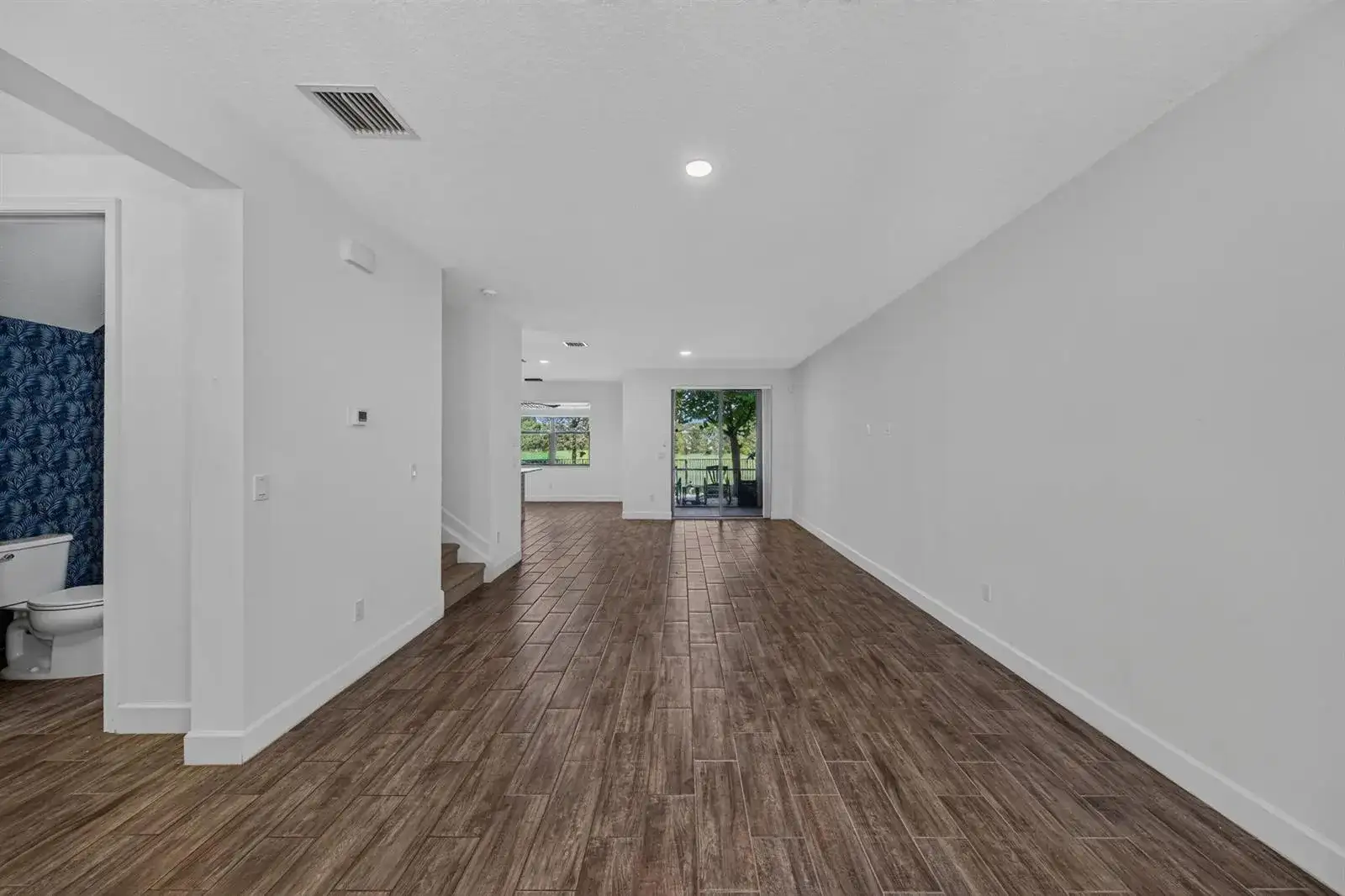 295 NW 33RD Lane, Pompano Beach FL 33069 photo 4