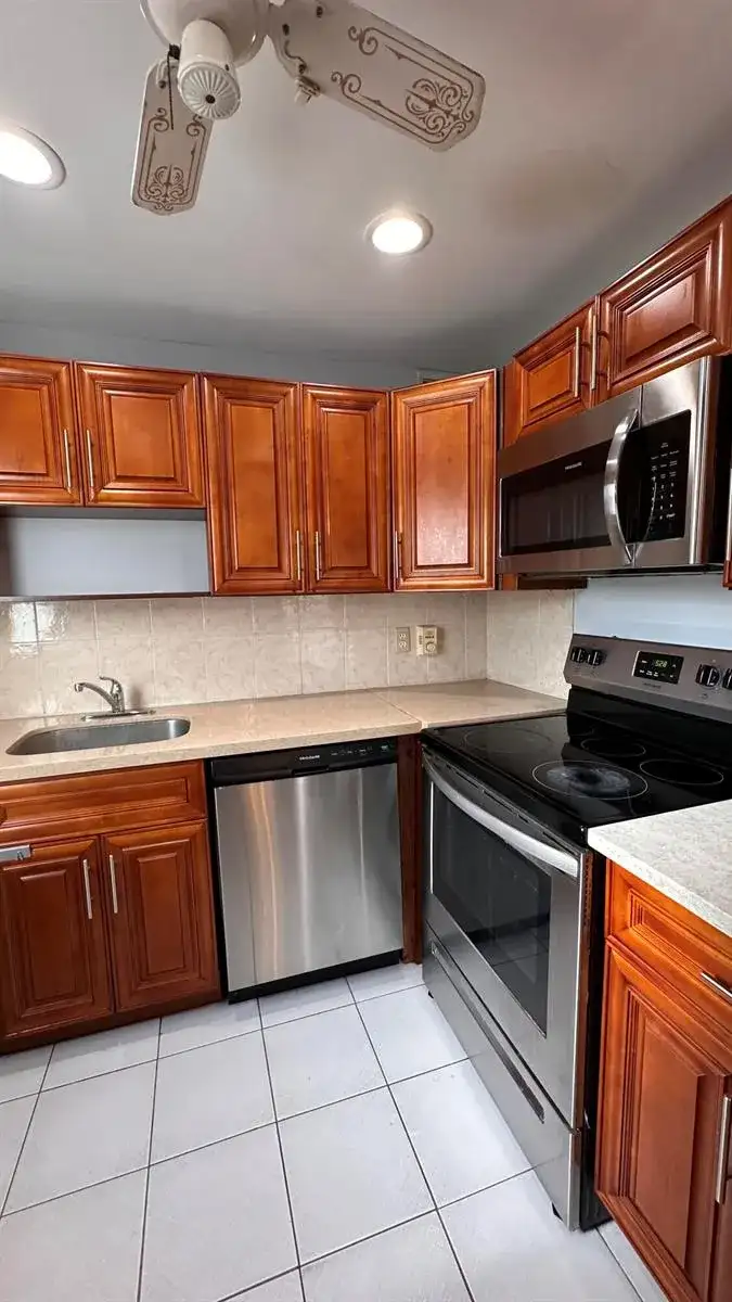 104 SAXONY C, Delray Beach FL 33446 photo 4