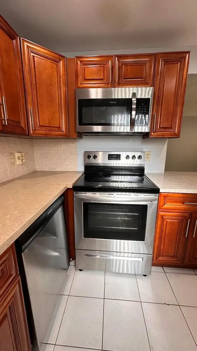 104 SAXONY C, Delray Beach FL 33446 photo 5