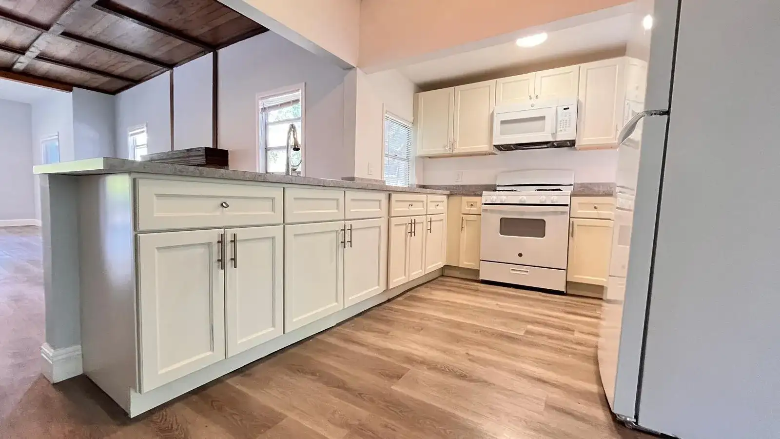 1006 S M Street, FL 33460 photo 2