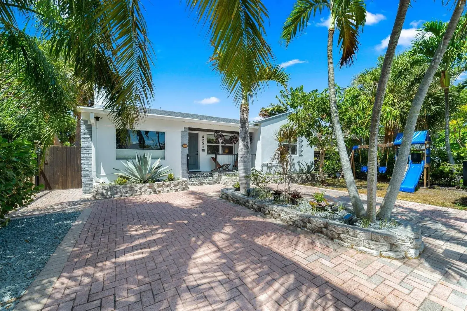 425 32nd Street, West Palm Beach FL 33407