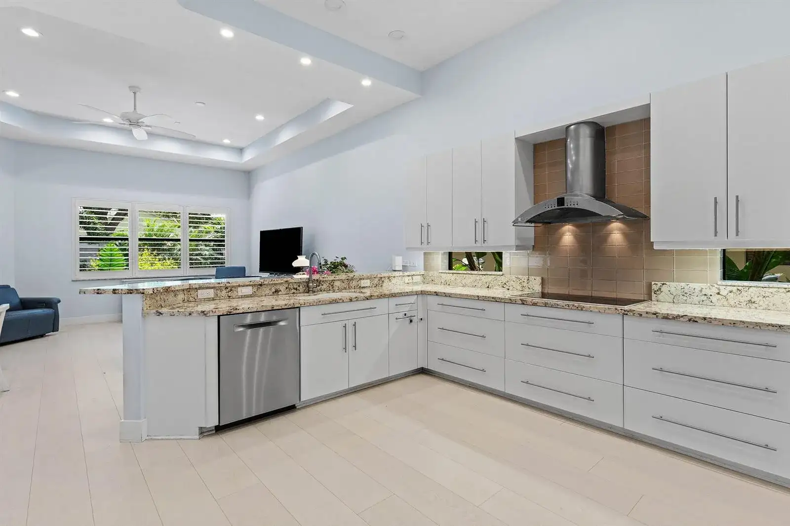 7831 Via Grande, Boynton Beach FL 33437 photo 3