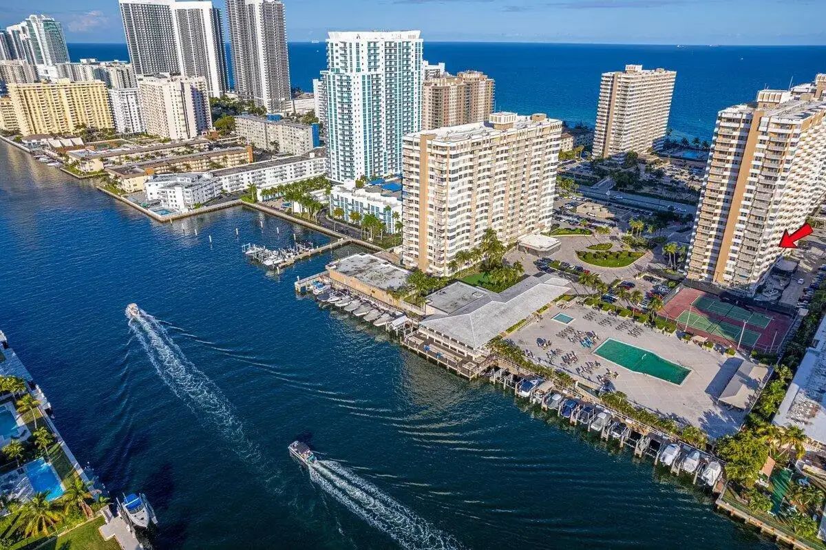 1985 S OCEAN Drive # 6G, Hallandale Beach FL 33009