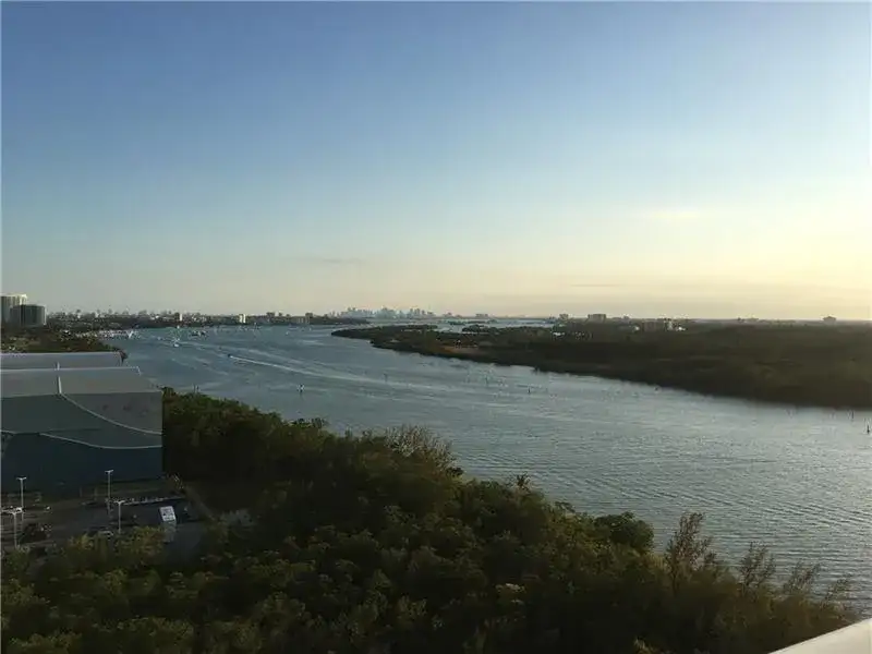 100 Bayview Drive # 1826, Sunny Isles Beach FL 33160 photo 4