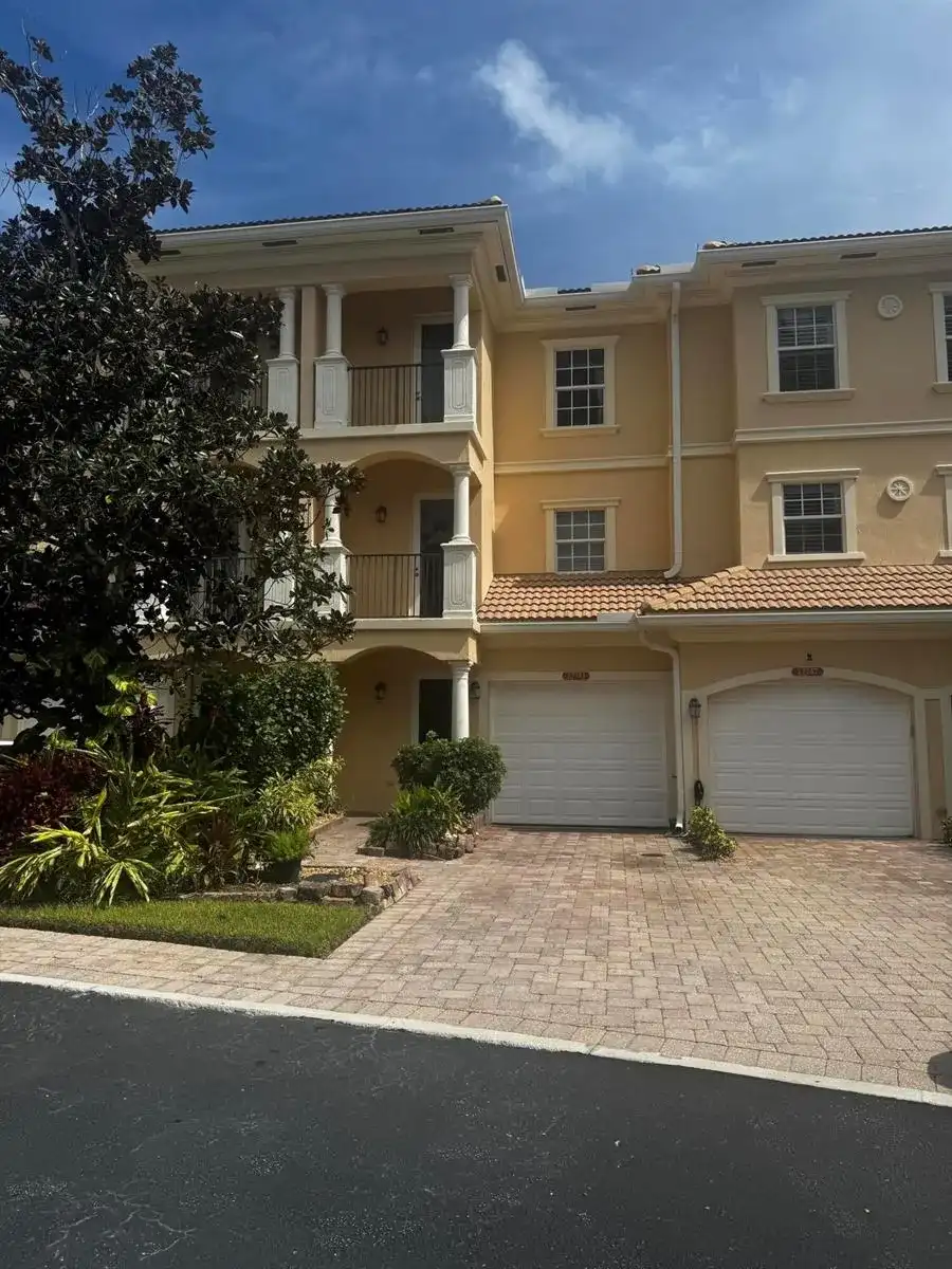 12743 SE OLD CYPRESS Drive # 904, Hobe Sound FL 33455