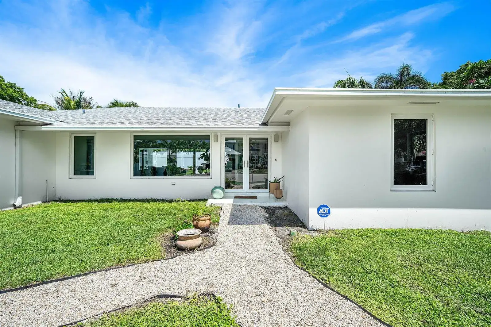 1009 NW 1ST Avenue, Delray Beach FL 33444 photo 2