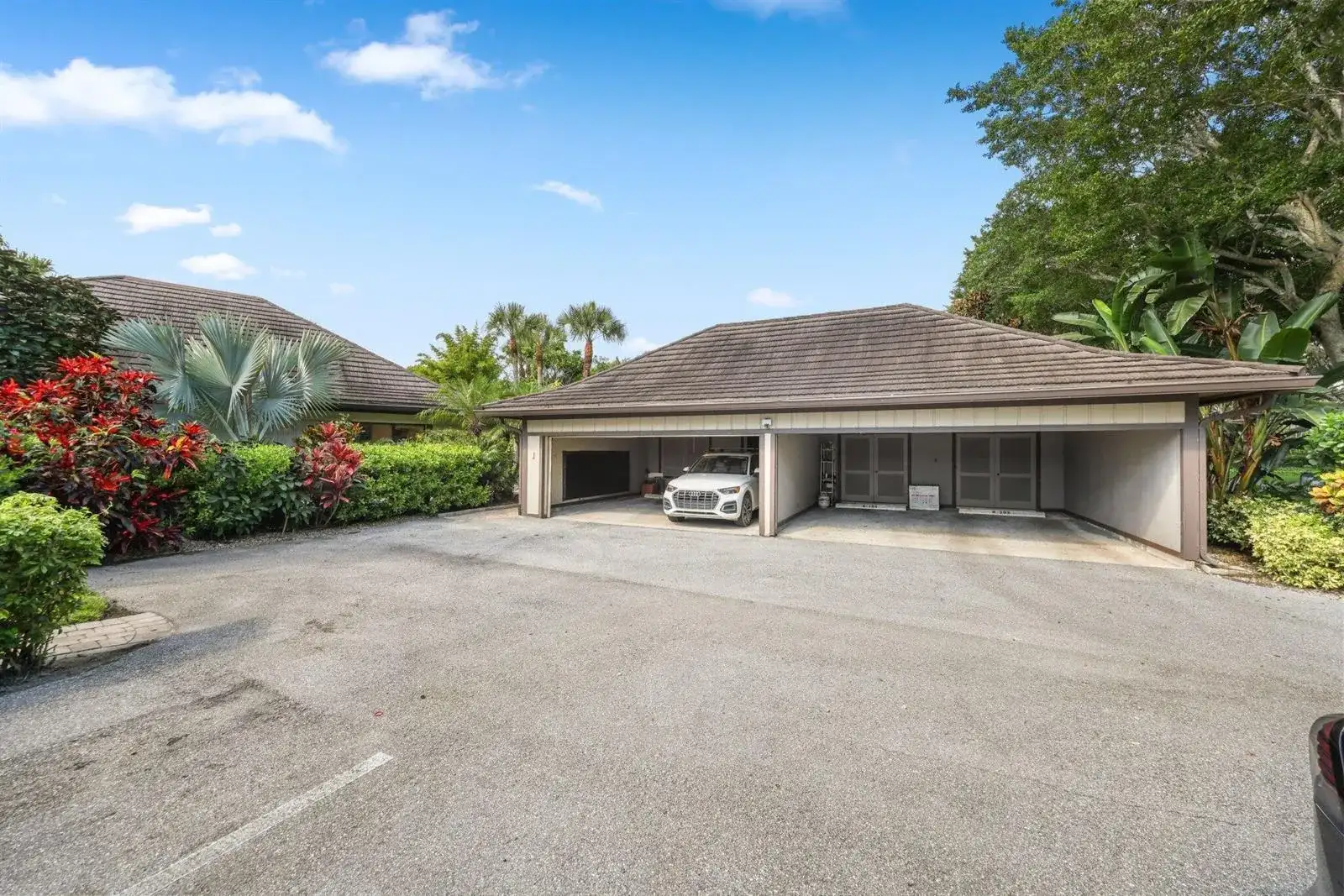 2835 Polo Island Drive # H104, Wellington FL 33414 photo 2