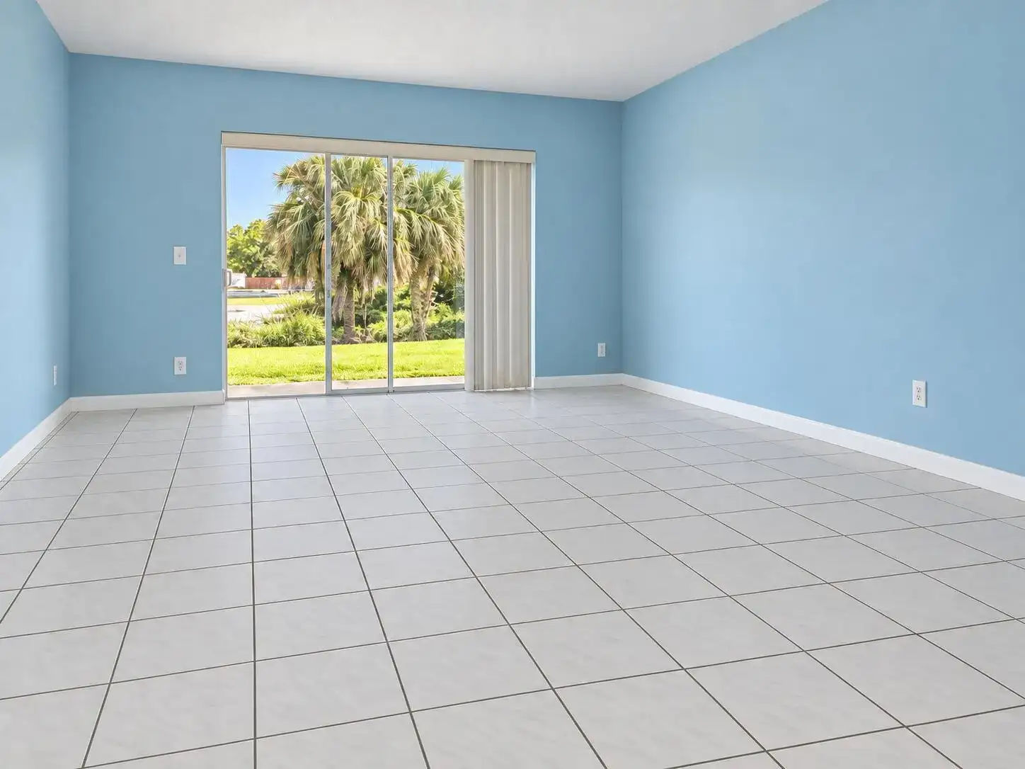 10113 TWIN LAKES Drive, Coral Springs FL 33071 photo 4