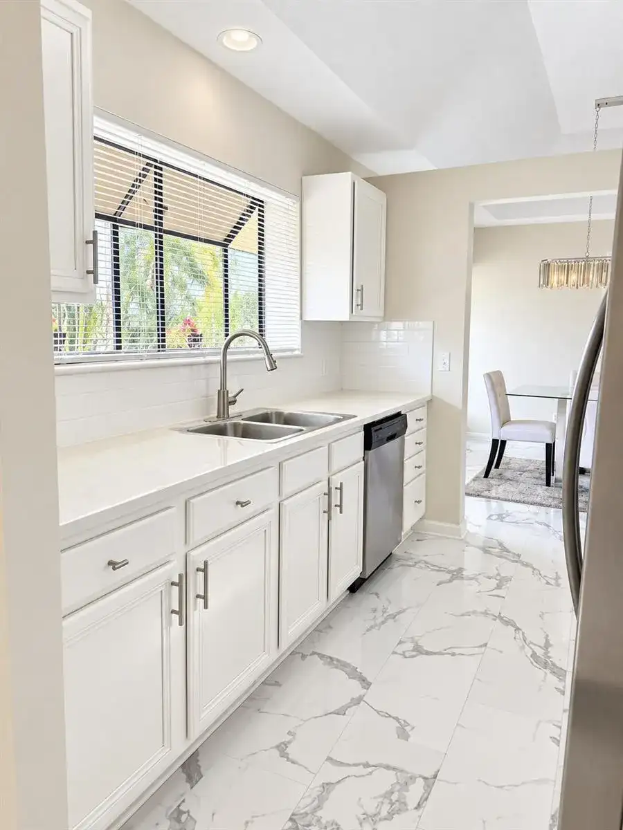 107 HALF MOON Circle # D, Jupiter FL 33458 photo 4