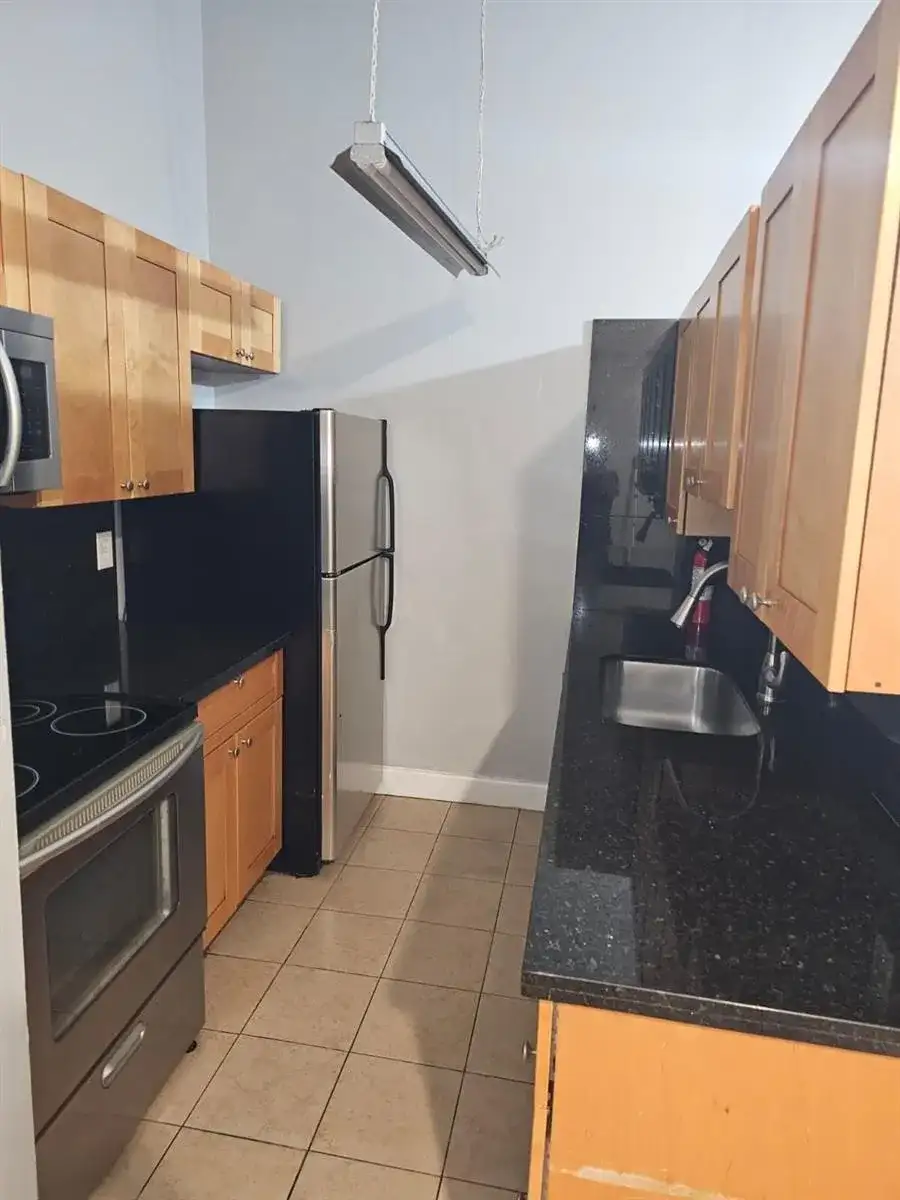 4552 NW 185TH Street, Miami Gardens FL 33055 photo 4