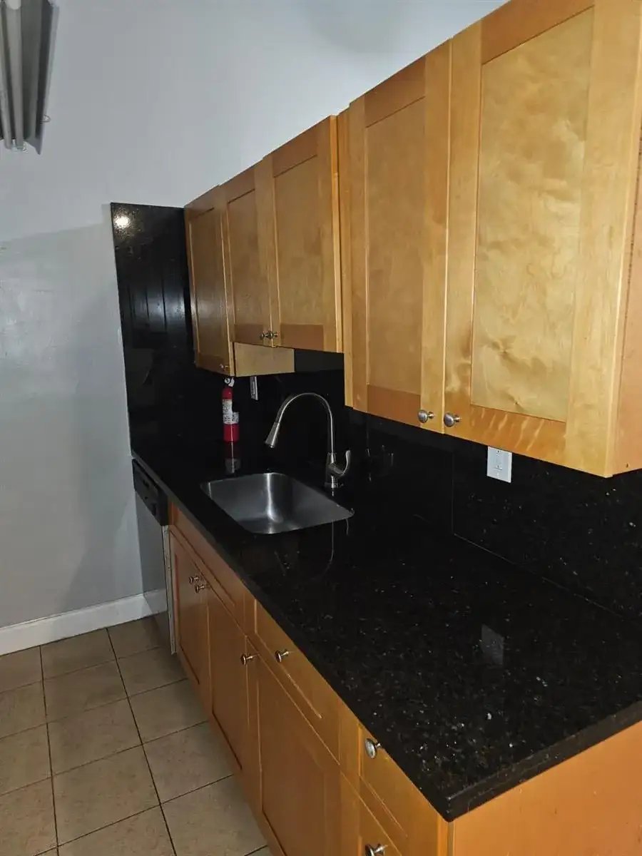 4552 NW 185TH Street, Miami Gardens FL 33055 photo 5