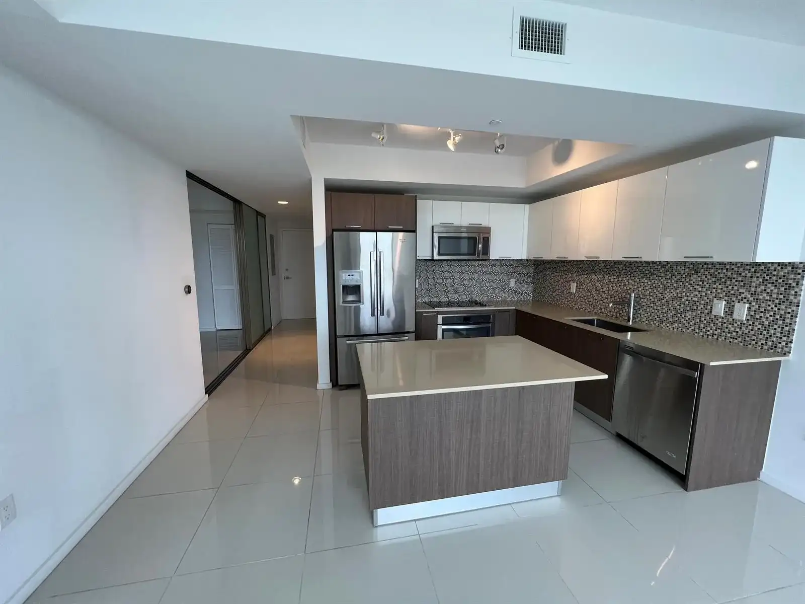 5300 PASEO Boulevard # 708, Doral FL 33166