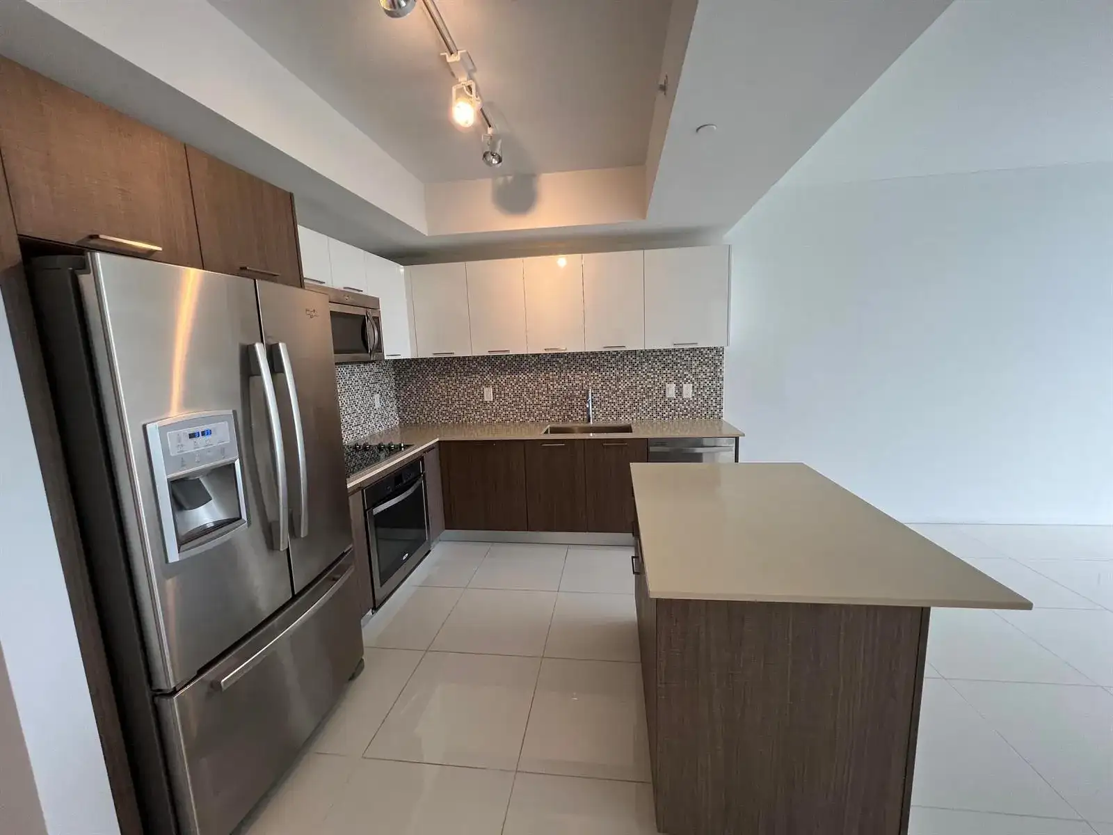 5300 PASEO Boulevard # 708, Doral FL 33166 photo 2