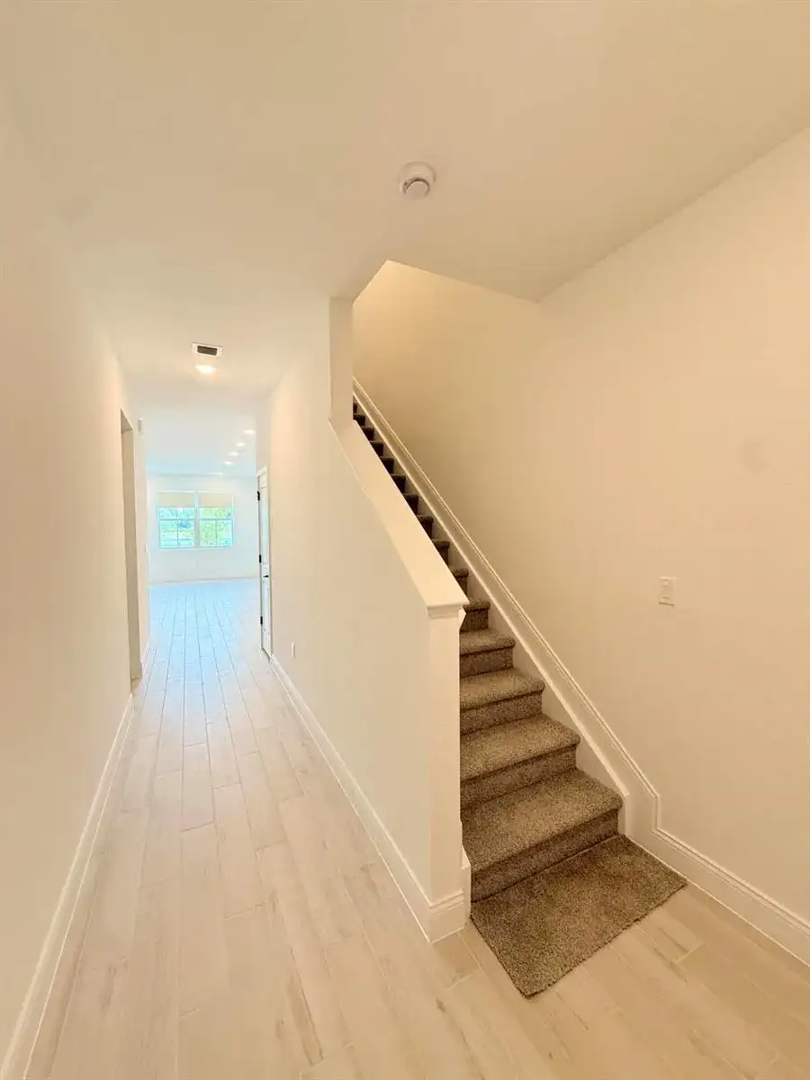 121 SE Birch Terrace, Stuart FL 34997 photo 3