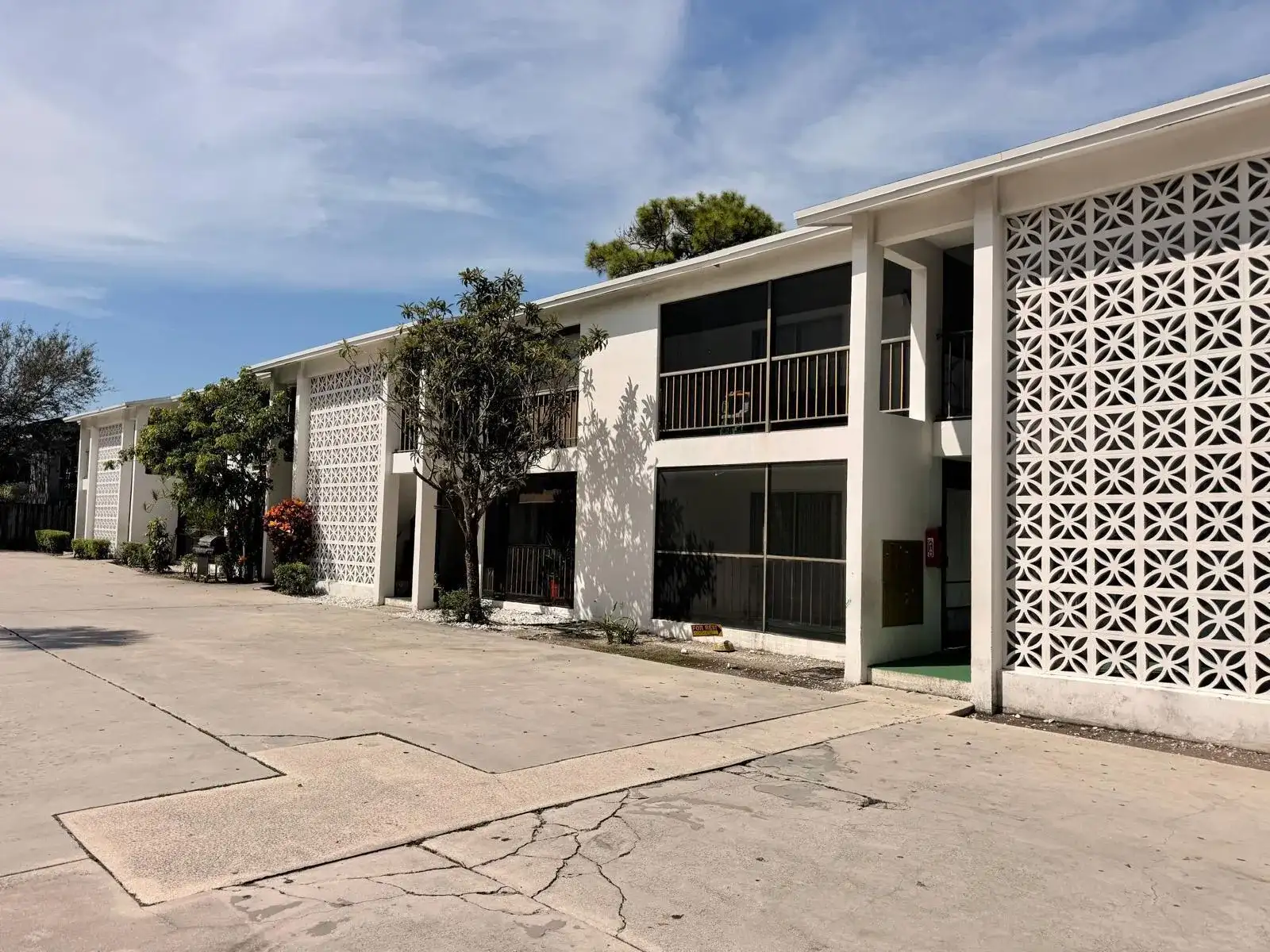 1741 3rd Avenue N, FL 33460 photo 2