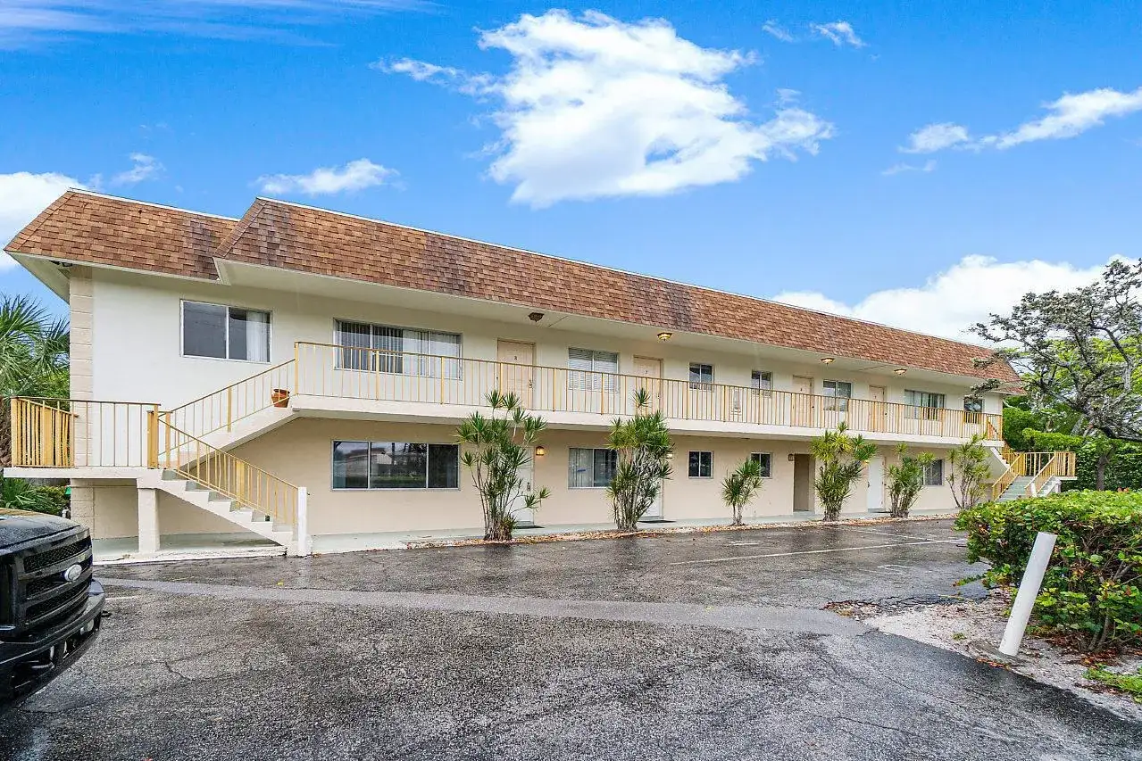 701 NE 7TH Avenue # 4, Delray Beach FL 33483