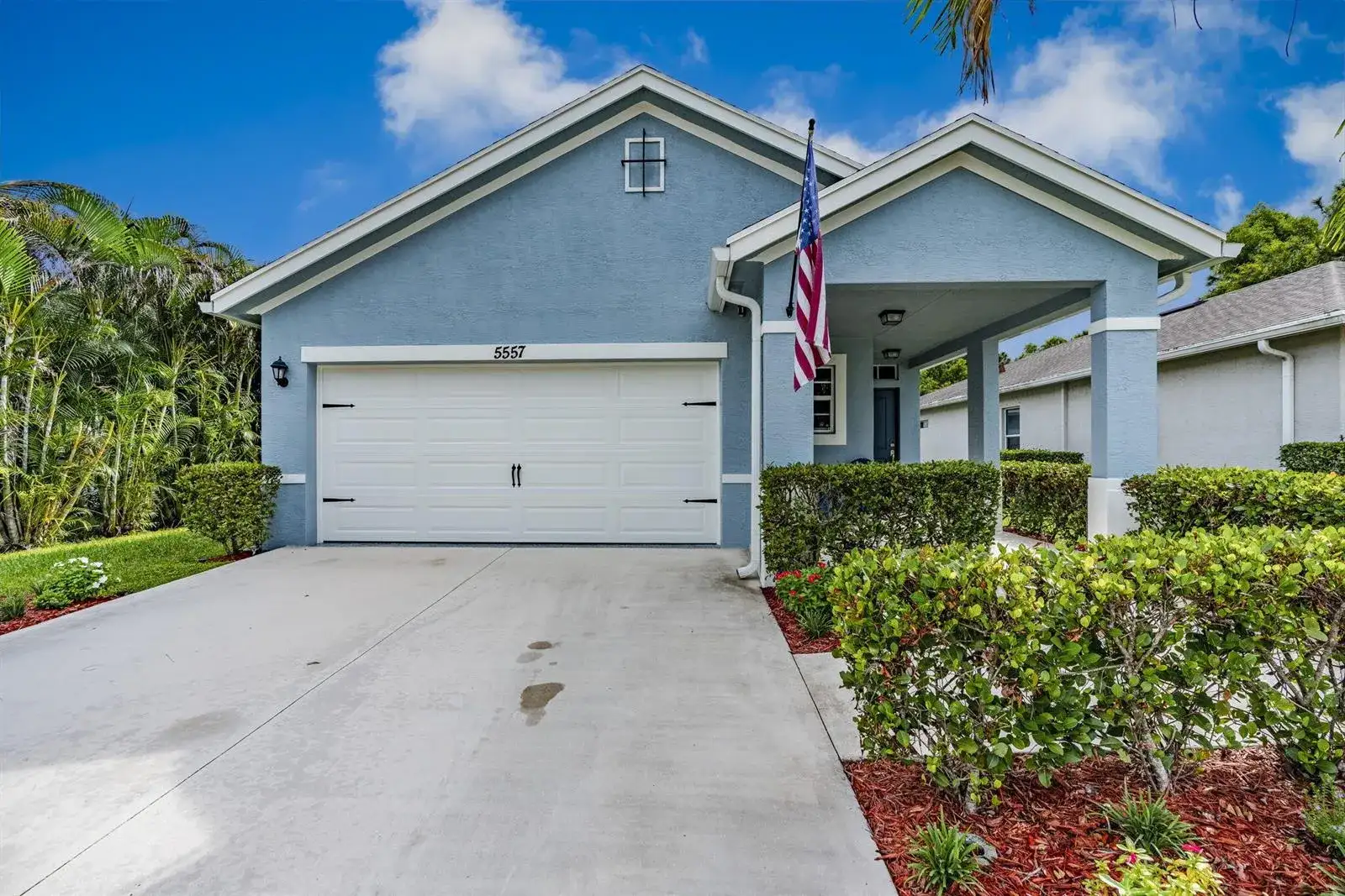 5557 SE Isabelita Avenue, Stuart FL 34997 photo 2