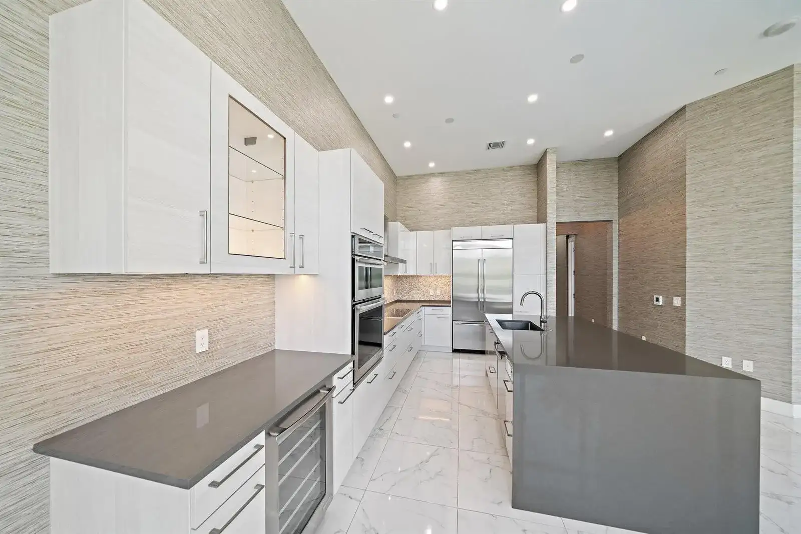 1 Water Club Way # 301, North Palm Beach FL 33408 photo 3