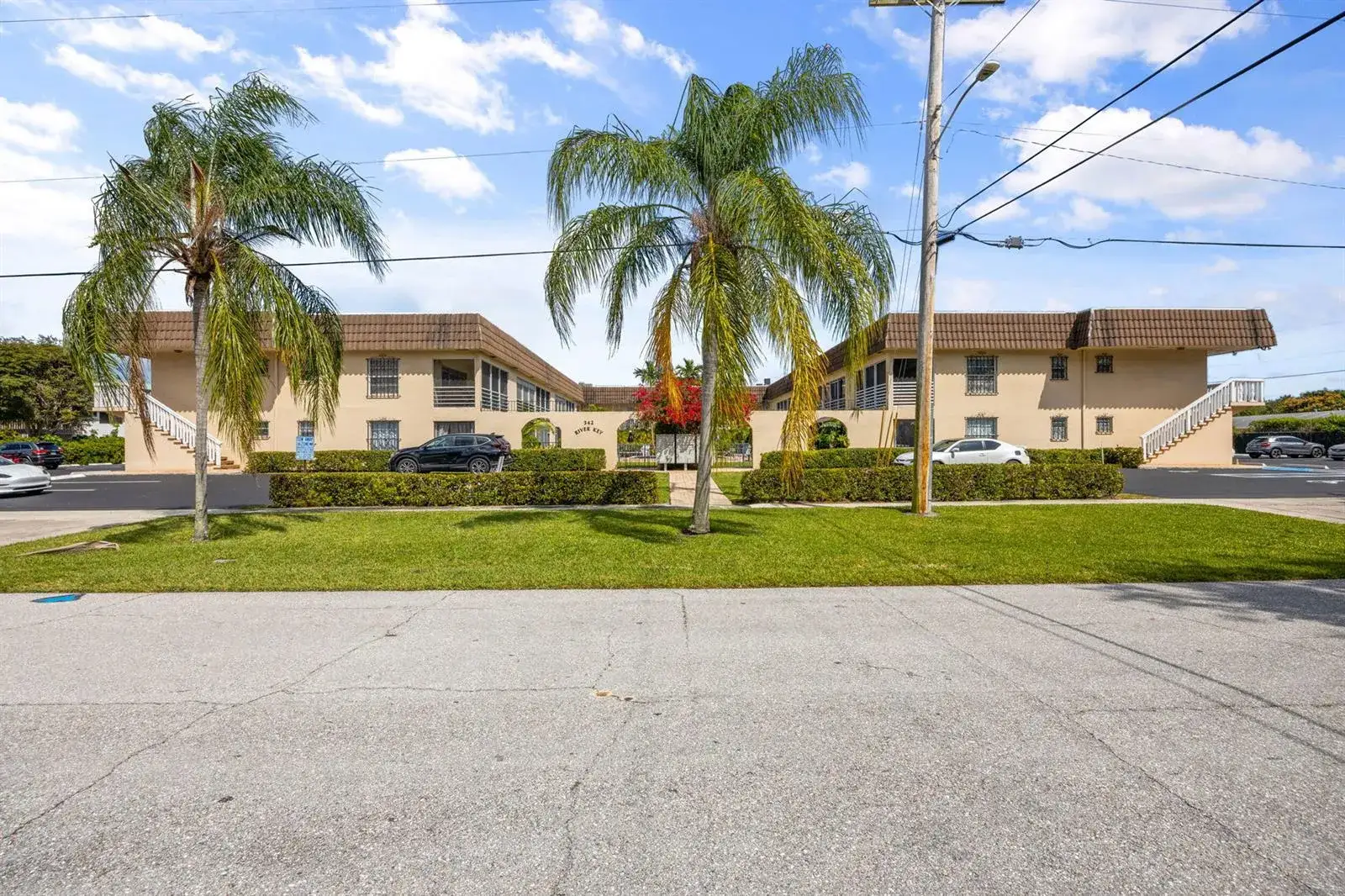 342 SOUTHWIND Drive # 102, North Palm Beach FL 33408