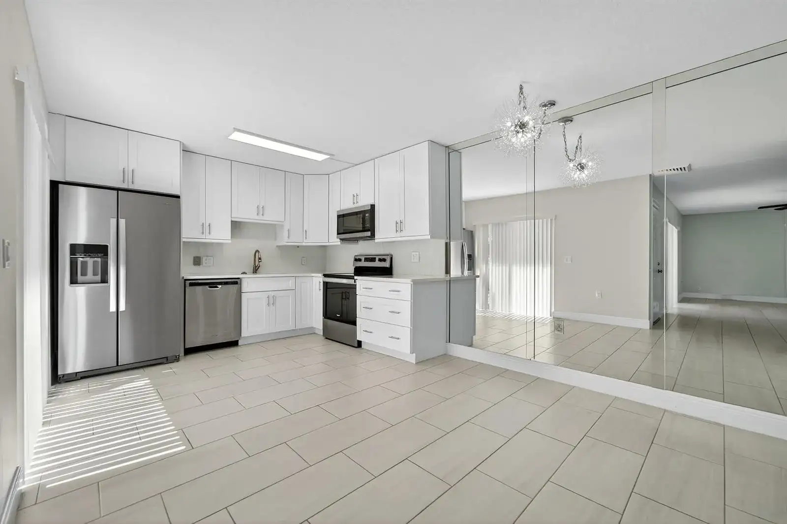 3900 SE COUNTY LINE Road # 27D, Tequesta FL 33469 photo 5