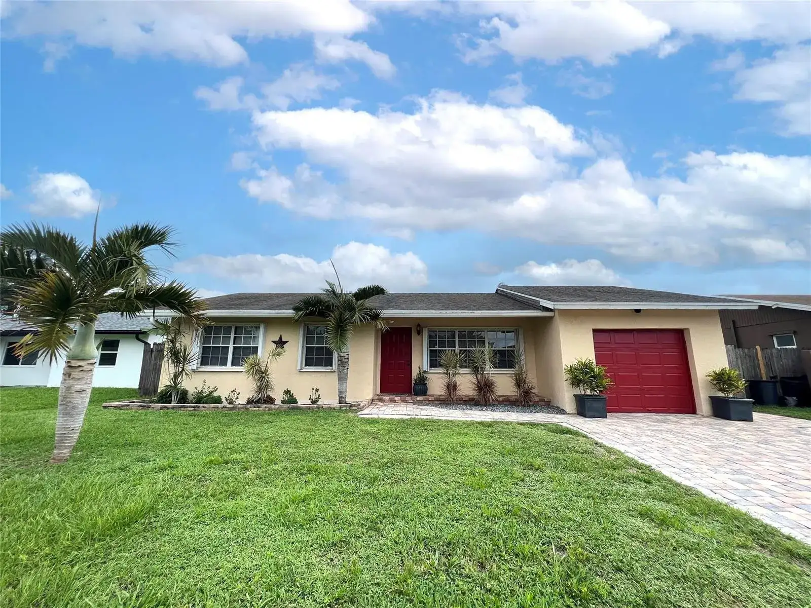 9135 SADDLECREEK Drive, Boca Raton FL 33496 photo 2