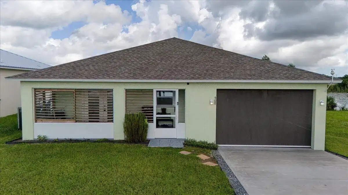 908 RIVERSIDE Drive SW, Moore Haven FL 33471 photo 2