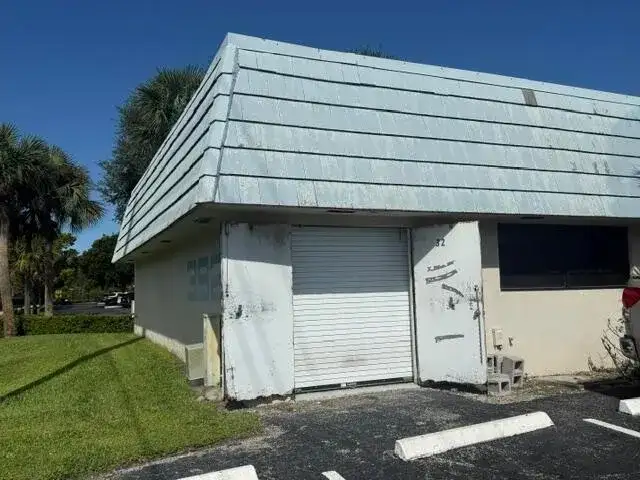 3925 Investment Lane # 32, West Palm Beach FL 33404 photo 3