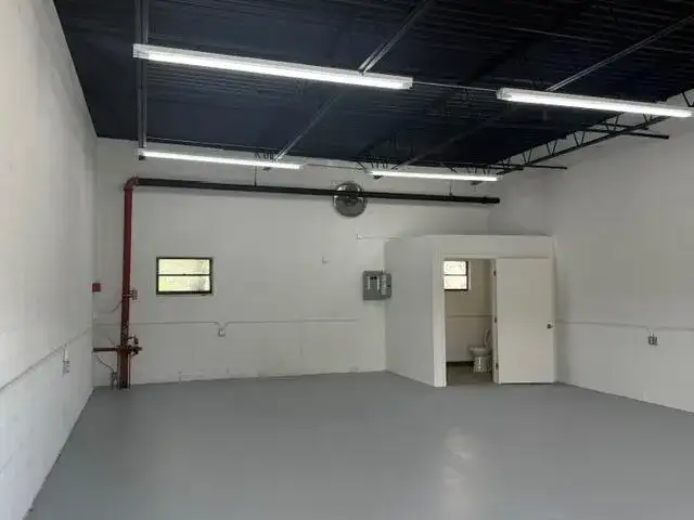 3925 Investment Lane # 32, West Palm Beach FL 33404 photo 4