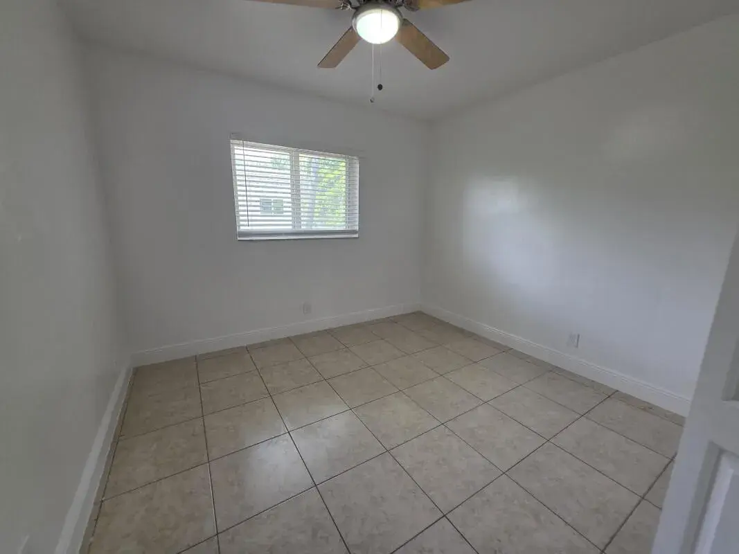 75 SW 10th Street # 202, Fort Lauderdale FL 33315