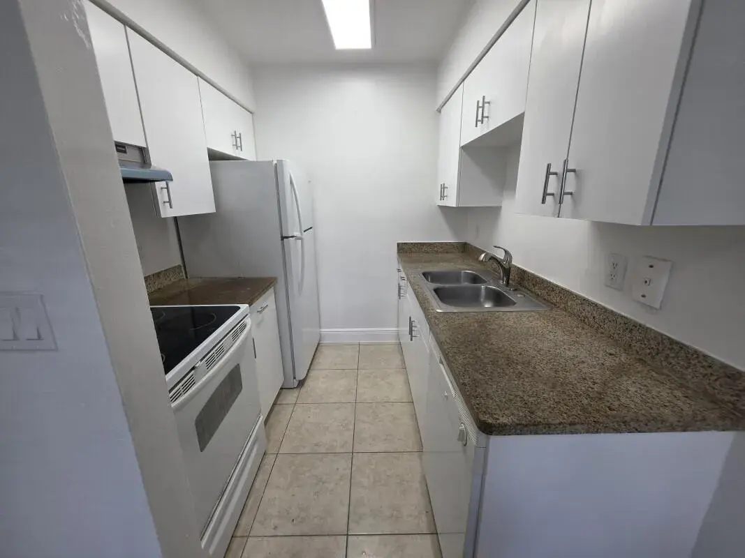 75 SW 10th Street # 202, Fort Lauderdale FL 33315