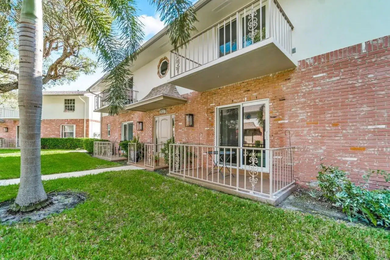 2037 S Seacrest Boulevard # B, Boynton Beach FL 33435 photo 4