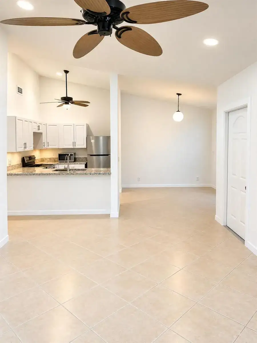 283 Springdale Circle # 28C, Palm Springs FL 33461 photo 5