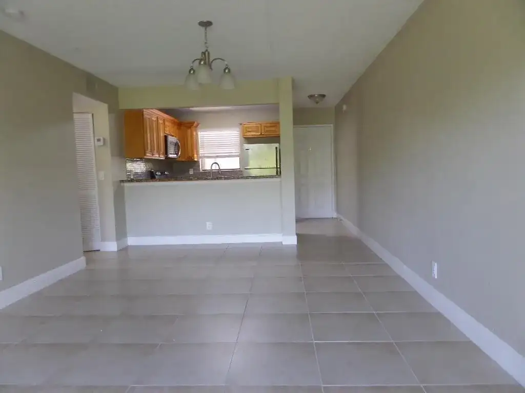1581 BALFOUR POINT Drive # G, West Palm Beach FL 33411 photo 3