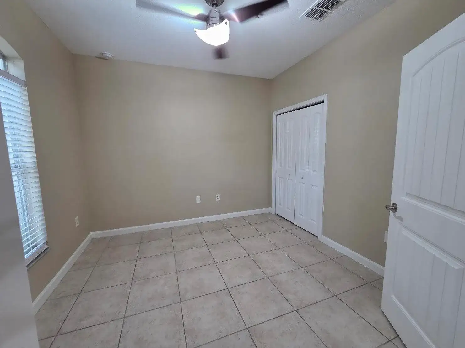 4653 Villas Santorini Drive, Lake Worth FL 33461 photo 5