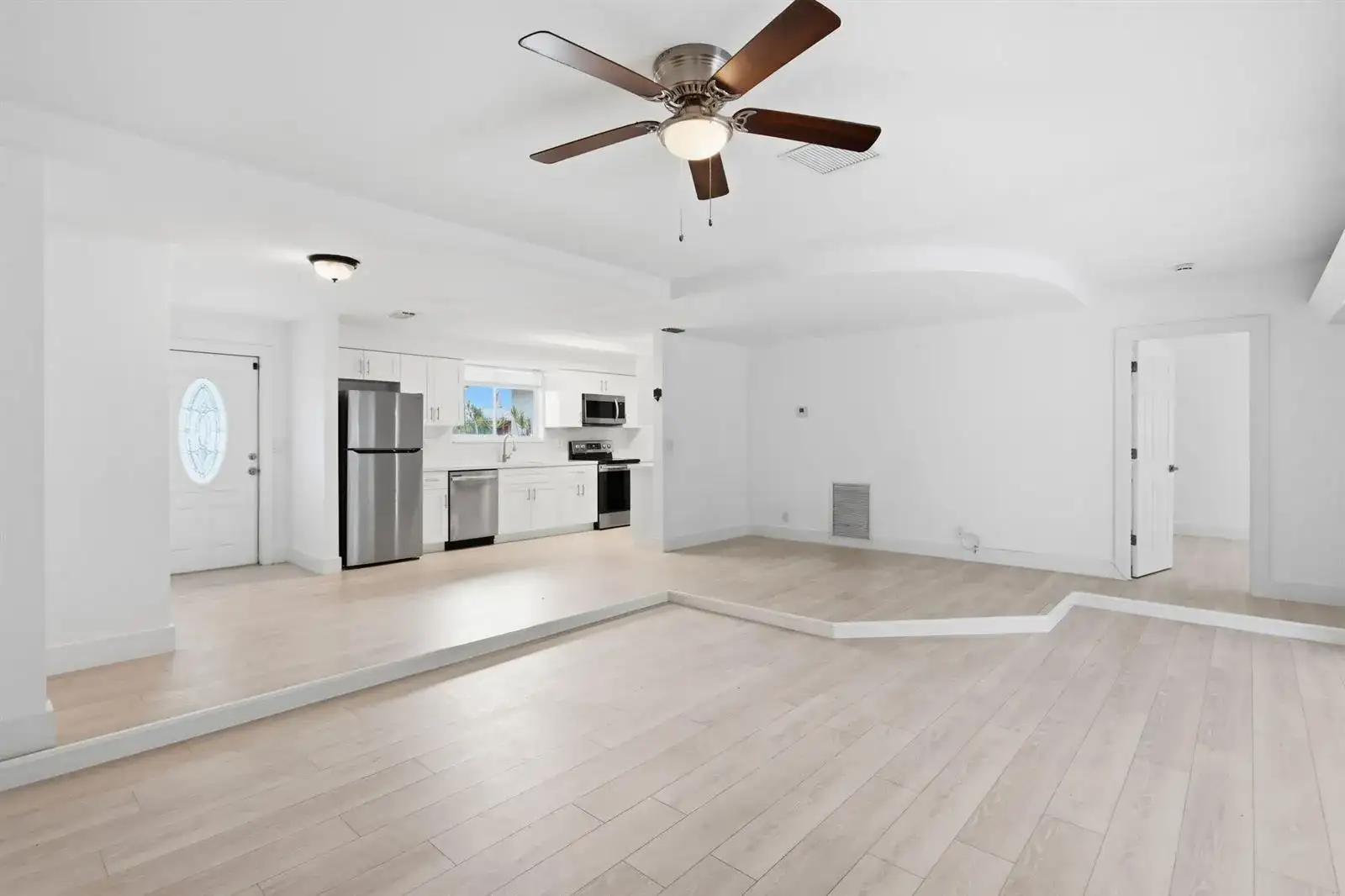 898 SW 10th Avenue, Boca Raton FL 33486 photo 5