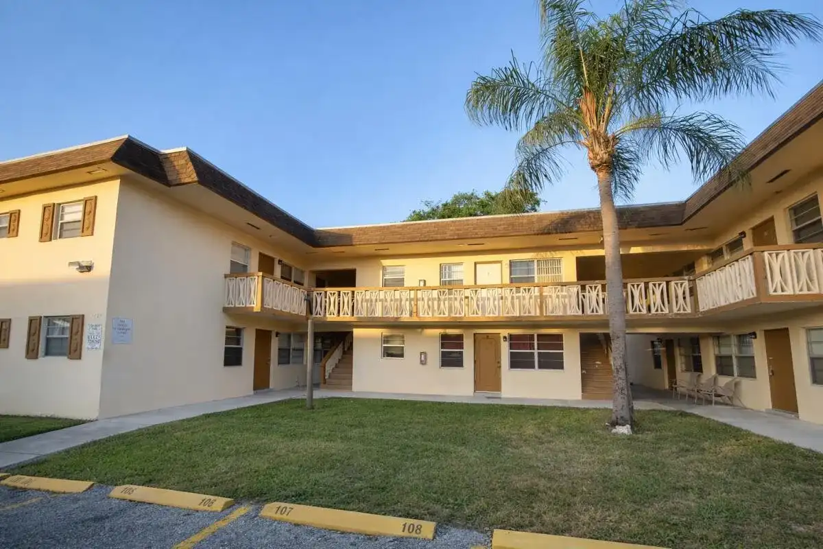3721 SW 59th Terrace # 5, Davie FL 33314