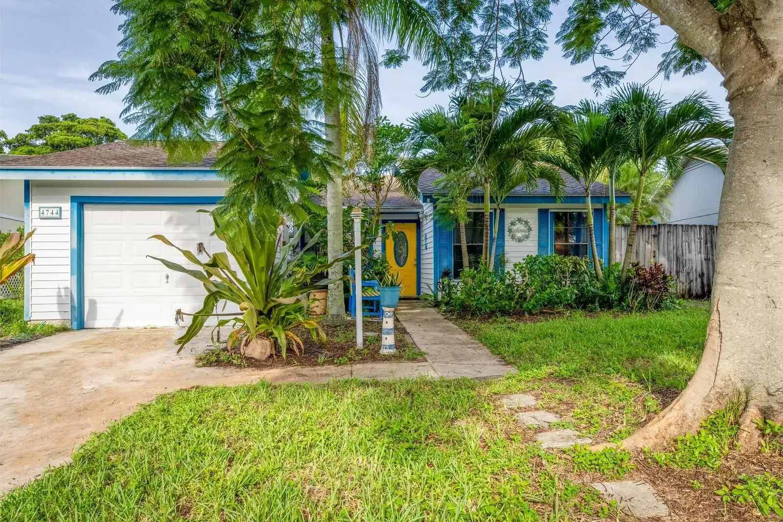 4744 Brook Drive, West Palm Beach FL 33417