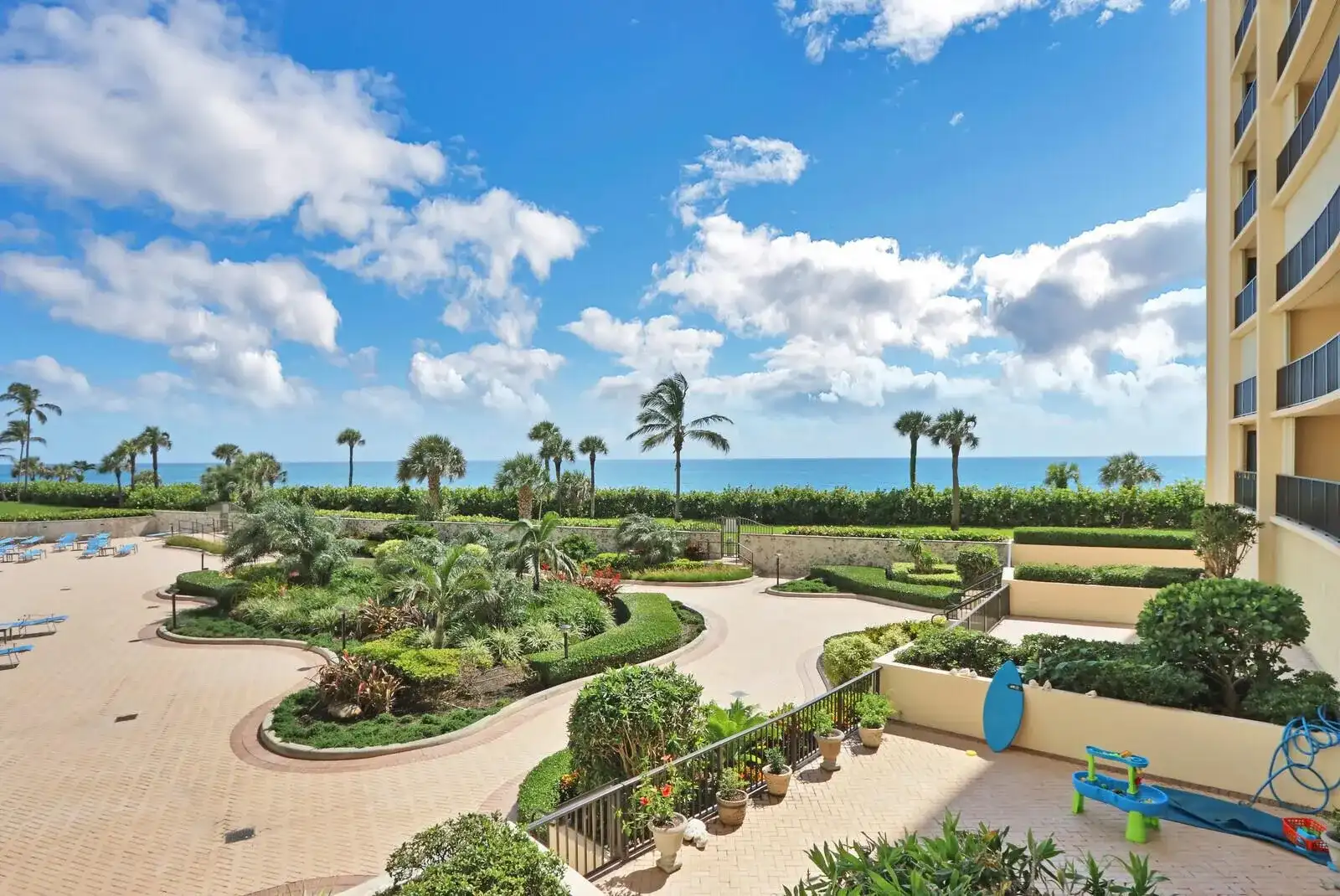300 OCEAN TRAIL Way # 204, Jupiter FL 33477