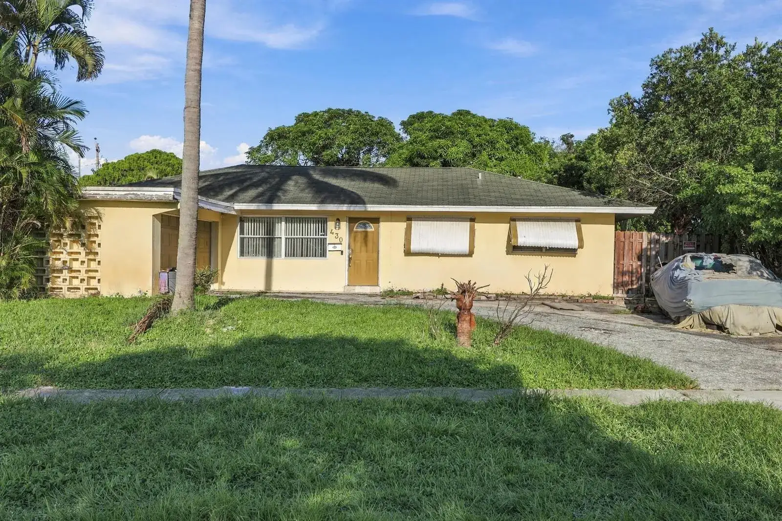 430 N Ware Drive, West Palm Beach FL 33409 photo 2