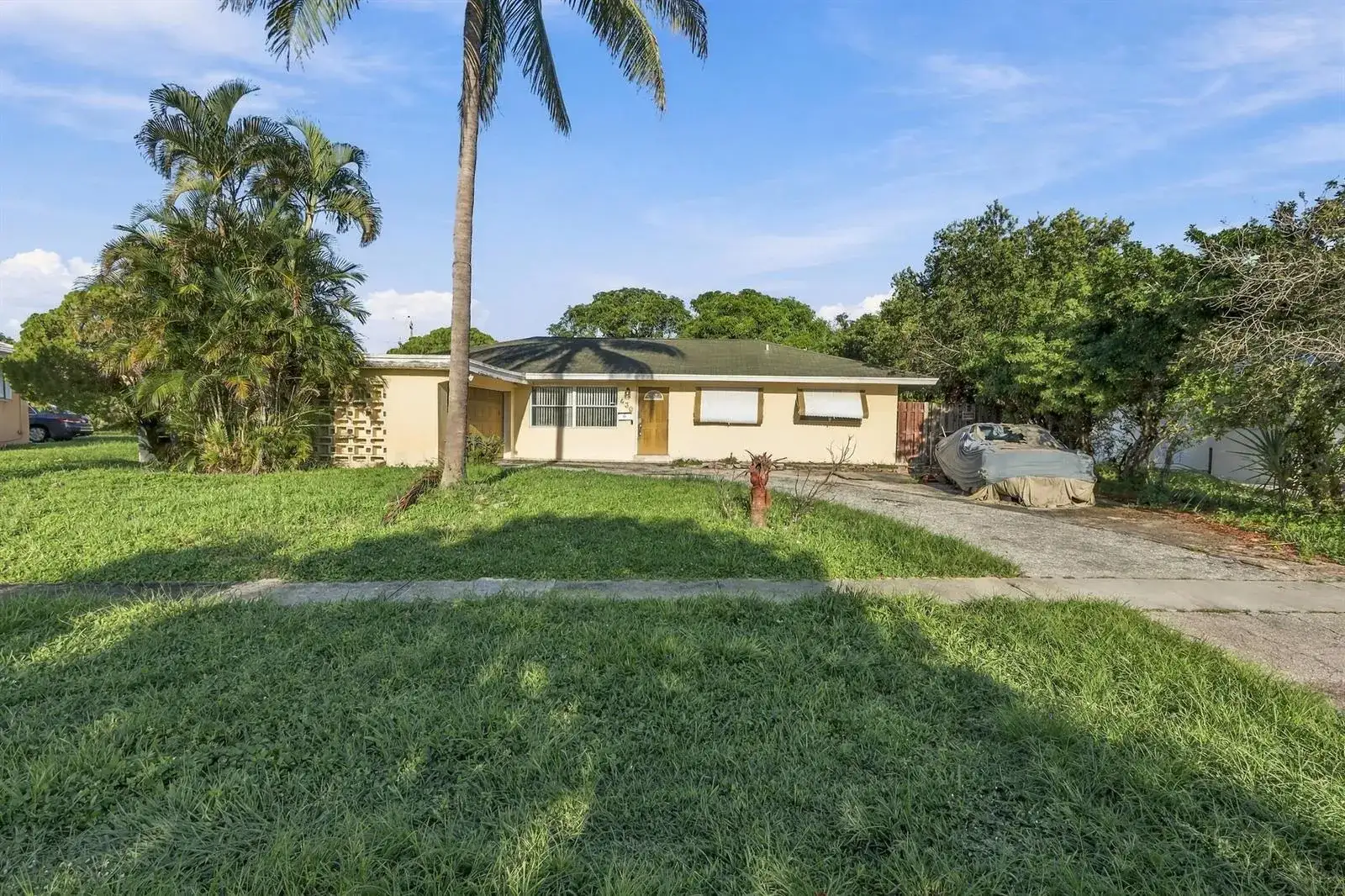 430 N Ware Drive, West Palm Beach FL 33409 photo 5