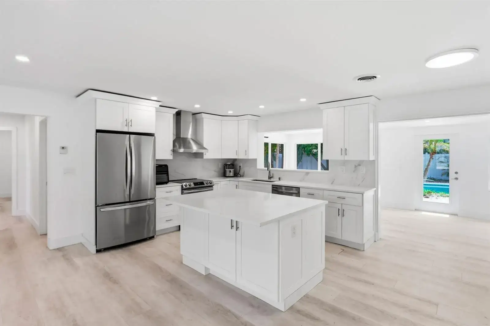 998 W CAMINO REAL, Boca Raton FL 33486 photo 4