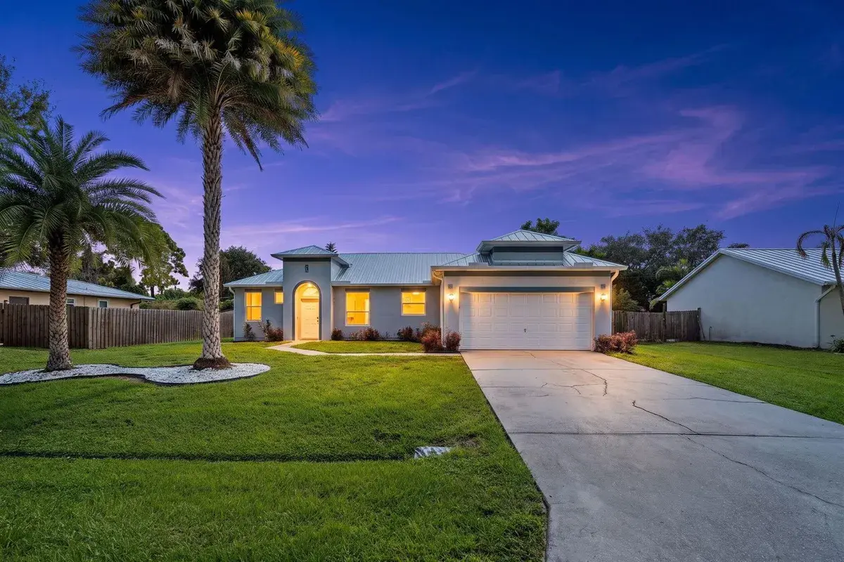 1731 SE Ridgewood Street, Port St. Lucie FL 34952