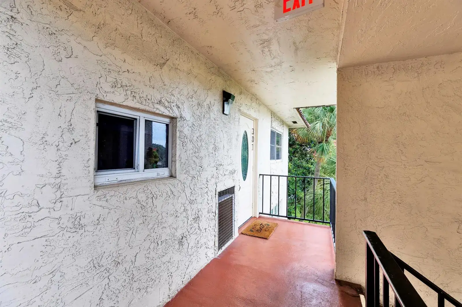 9500 N Hollybrook Lake Drive # 301, Pembroke Pines FL 33025 photo 2
