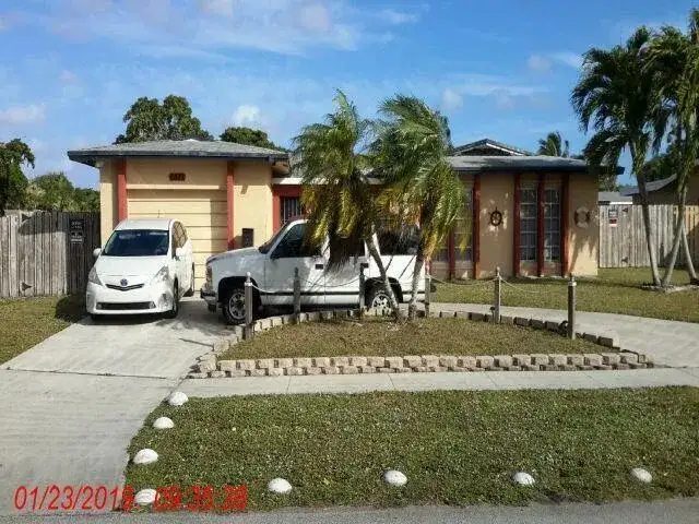 6573 SW 8TH Court, North Lauderdale FL 33068 photo 4