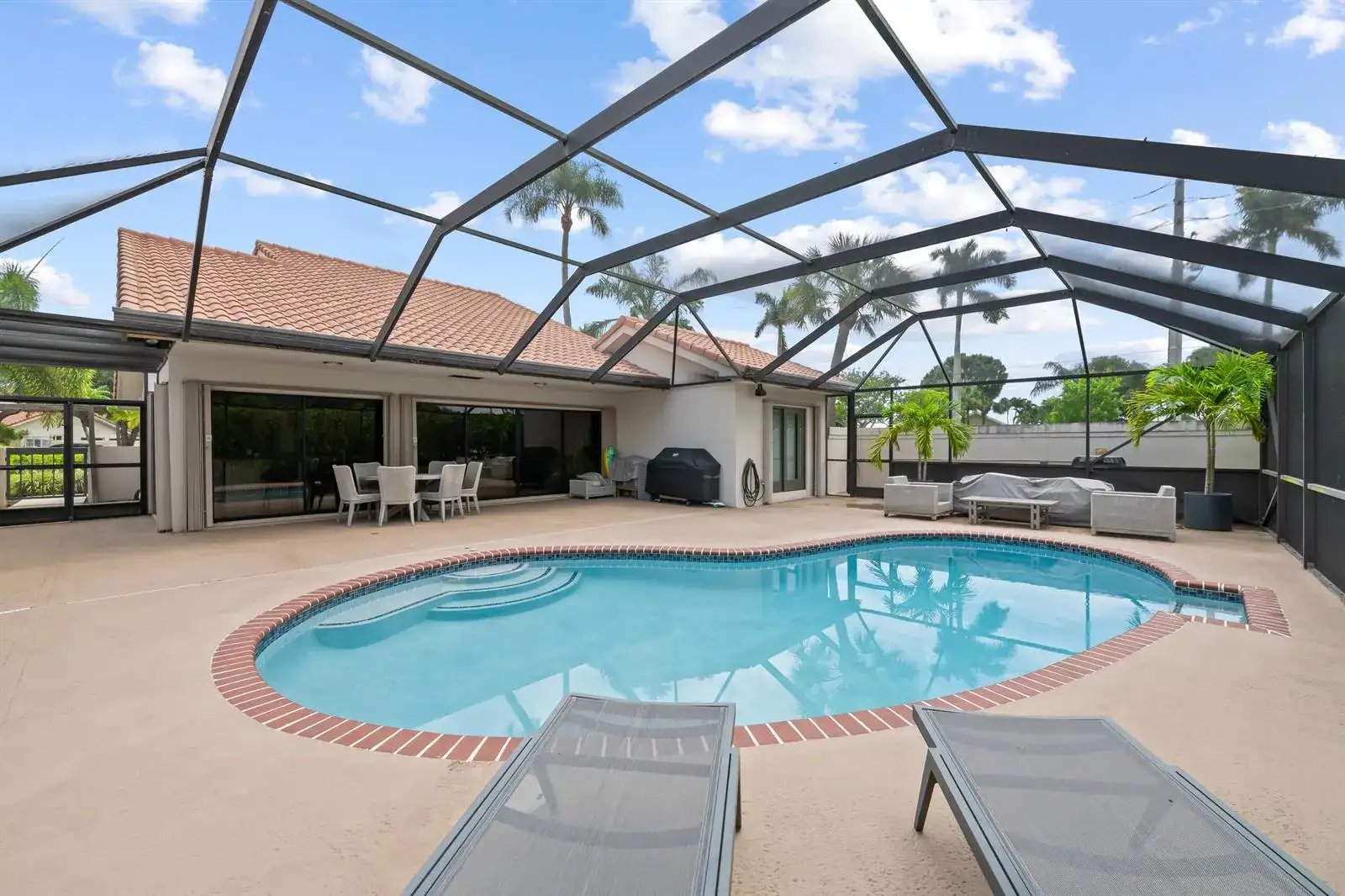 2505 Iroquois Circle, West Palm Beach FL 33409 photo 4
