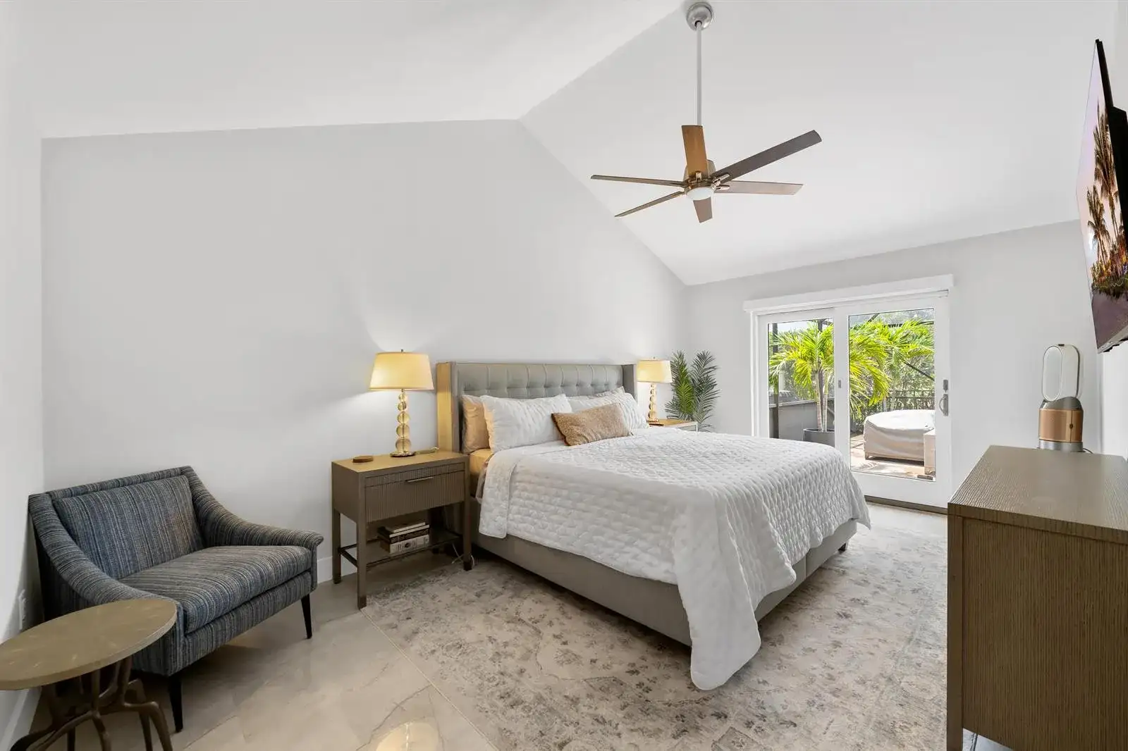 2505 Iroquois Circle, West Palm Beach FL 33409 photo 5